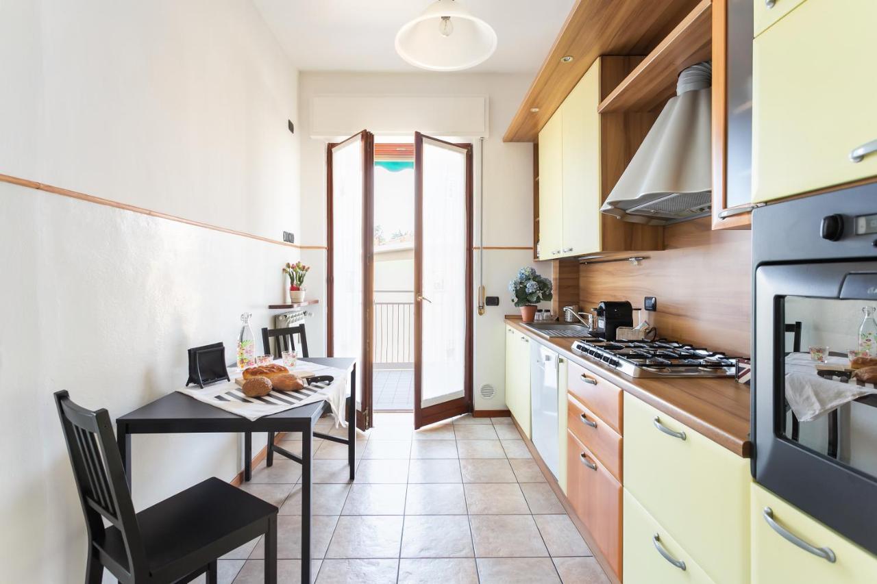 Santa Chiara Apartment By MyhomeinКомо Экстерьер фото