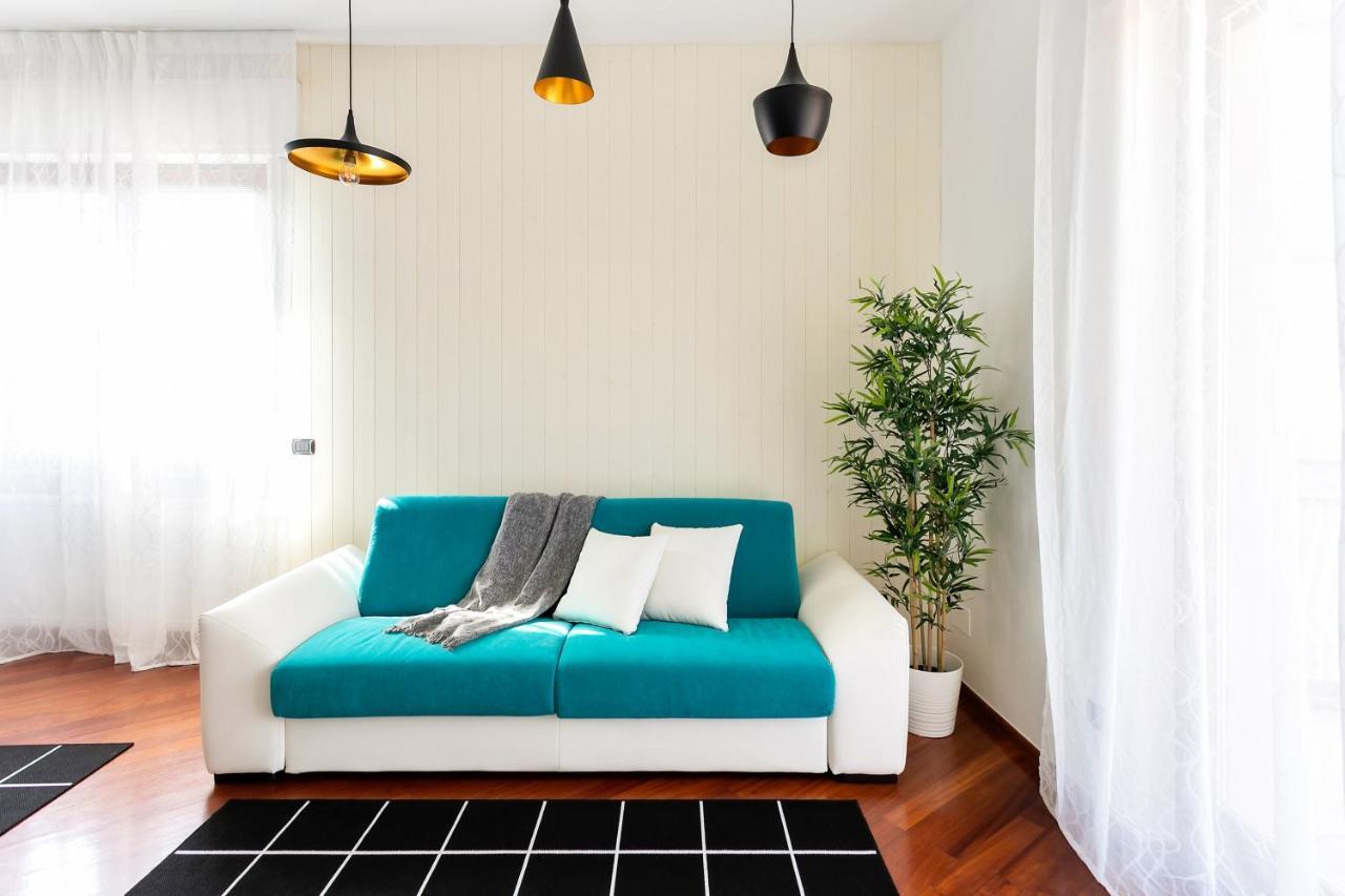 Santa Chiara Apartment By MyhomeinКомо Экстерьер фото